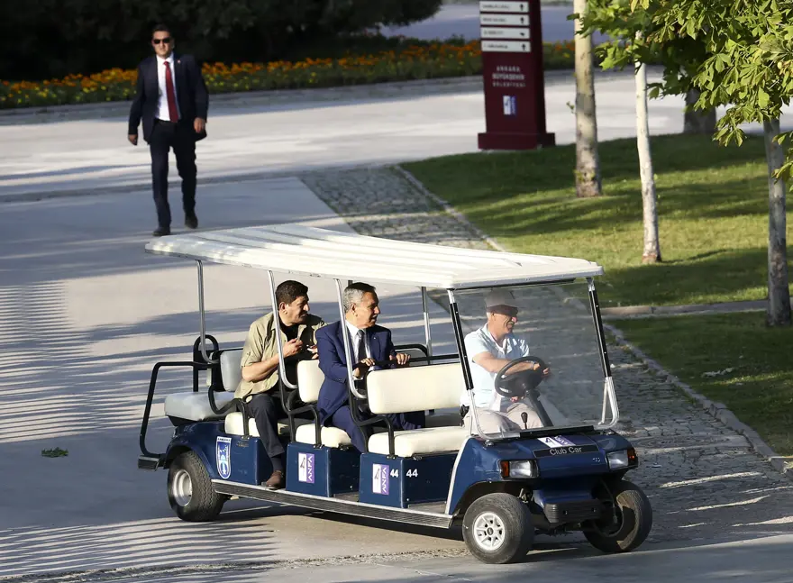 AK Parti kuruluşunun 16. yıl dönümünü kutladı 9