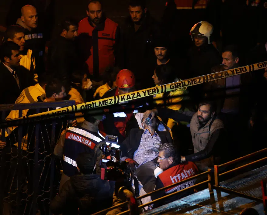 Adana'da yangın: 12 kişi hayatını kaybetti 17
