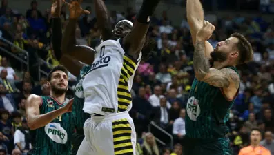 Fenerbahçe Beko yenilmezlik sersini sürdürdü