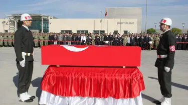 Şehit askerlere veda
