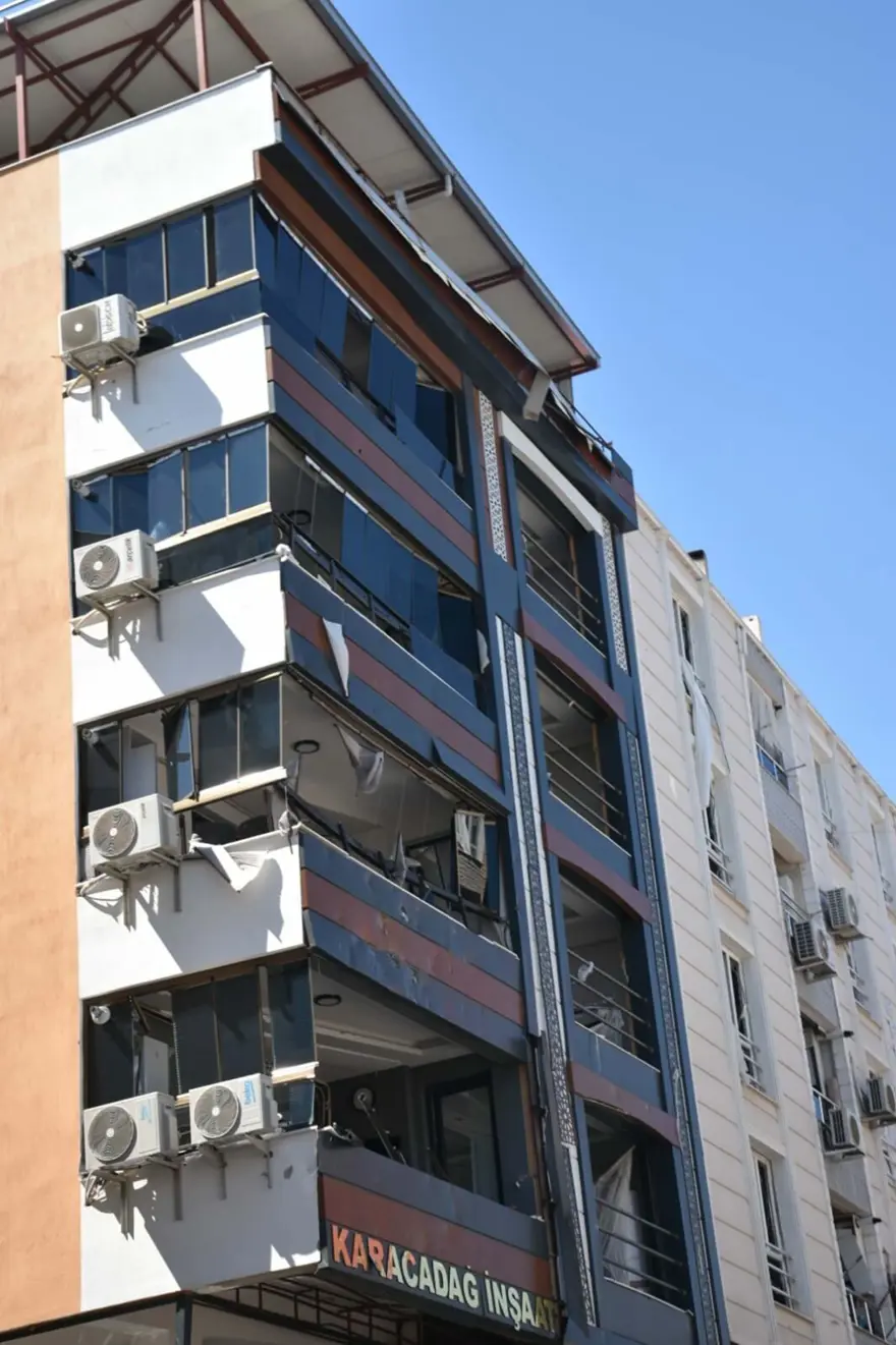SON DAKİKA HABERİ | İzmir Torbalı’da bir binada patlama: 5ölü, 63 yaralı 17