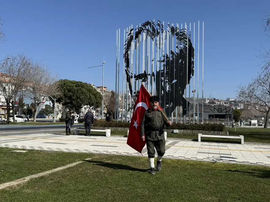 7 yıldır Şehitler için İstanbul'dan Çanakkale'ye yürüyor: 3 gün süren yolculuğun ardından Tekirdağ'a ulaştı 3