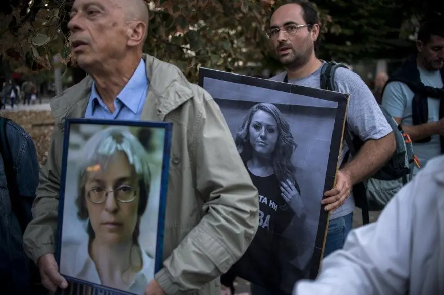 Bulgaristan gazeteci Marinova için yasta 16