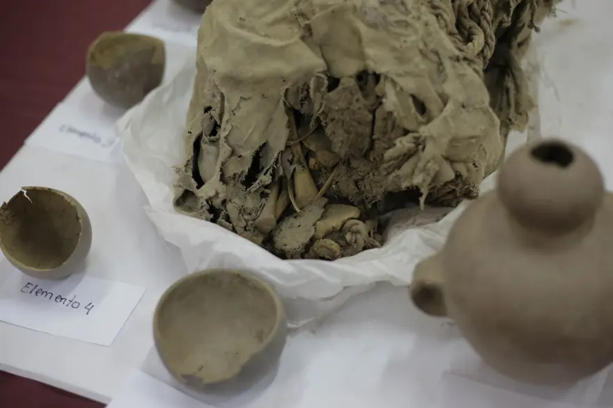 Peru'da bulunan çocuk ve yetişkin mumyaları sergide 11