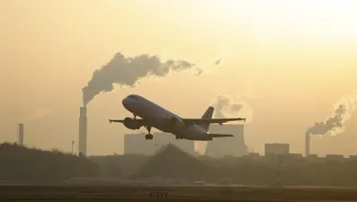 Fransa'da değişim rüzgarı: Paris artık temiz hava soluyor