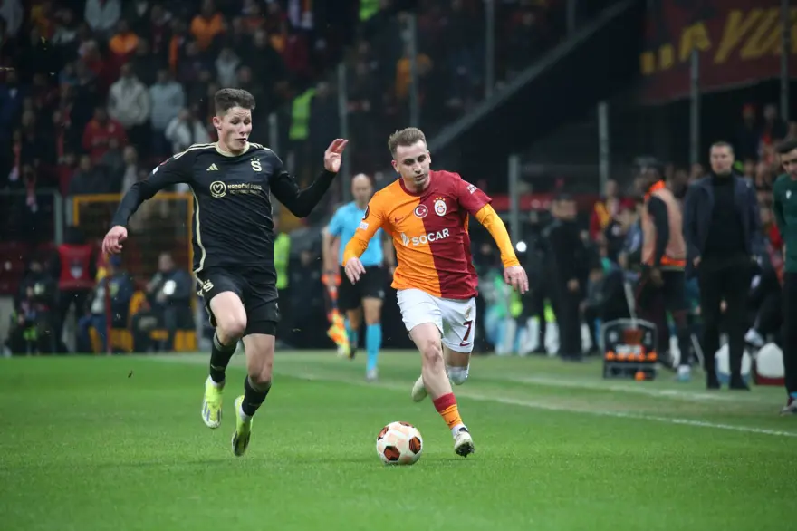 "Hakem penaltıyı atladı" (Spor yazarlarından Galatasaray-Sparta Prag maçı yorumu) 5