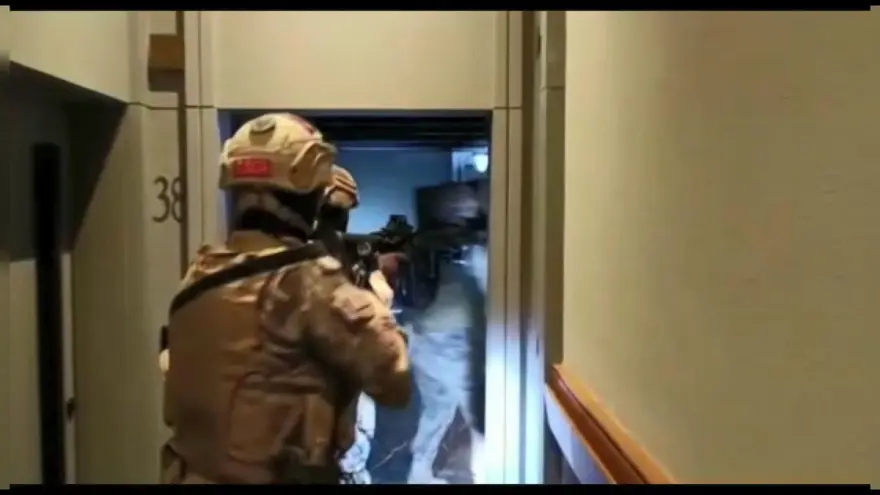 İstanbul'da restoran sahibine operasyon: 16 gözaltı 5