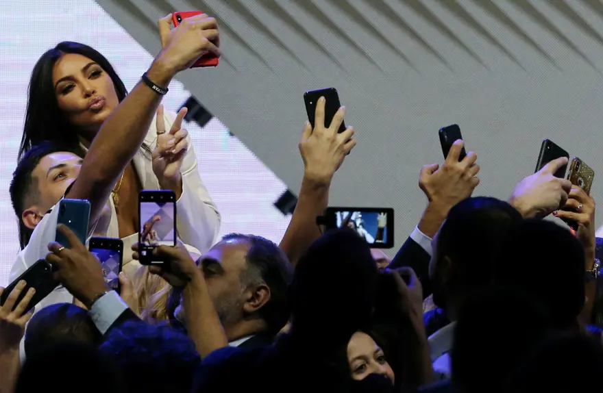 Kim Kardashian’dan Greta Thunberg’e akşam yemeği daveti 5