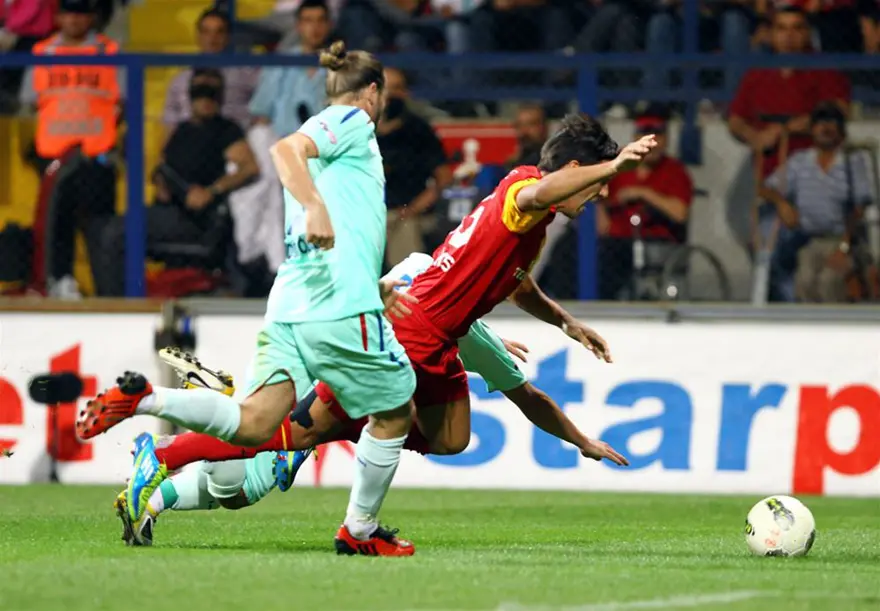 Galatasaray 1 puanı kurtardı 13