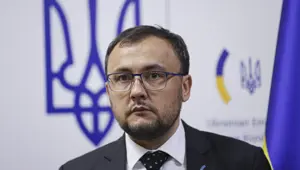 Ukrayna Büyükelçisi: Putin savaş suçu işliyor