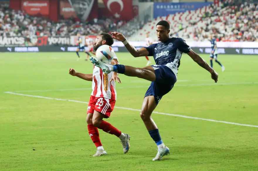 Fenerbahçe, Antalya'dan 3 puanla dönüyor 14