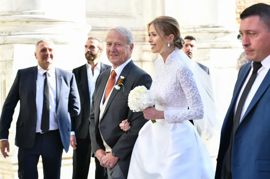 Dünyanın en zengin üçüncü kişisinin oğlu AlexandreArnault evlendi 5 Dünyanın en zengin üçüncü kişisinin oğlu AlexandreArnault evlendi 5