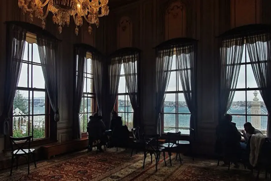 Dolmabahçe'nin gizli sanat mekanı: Milli Saraylar Resim Müzesi 2 Dolmabahçe'nin gizli sanat mekanı: Milli Saraylar Resim Müzesi 2