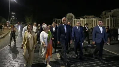 Bakan Ersoy: Antalya'ya gelen ziyaretçi sayısı 11,7 milyona ulaştı