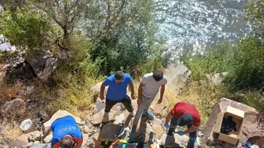 Tunceli'de otombil şarampole devrildi: 3 kişi yaralandı
