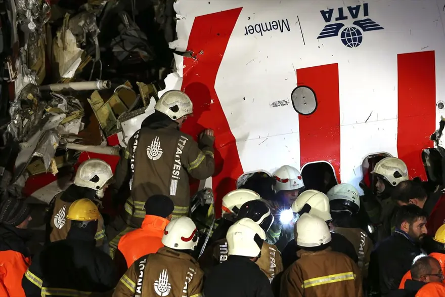 Sabiha Gökçen'de pistten çıkan uçaktan ilk görüntüler 38