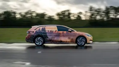 Volkswagen ID.7 Tourer için ilk resmi gösterim