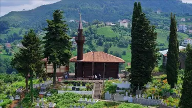 Trabzon'un yüzlerce yıllık camileri görenleri hayran bırakıyor