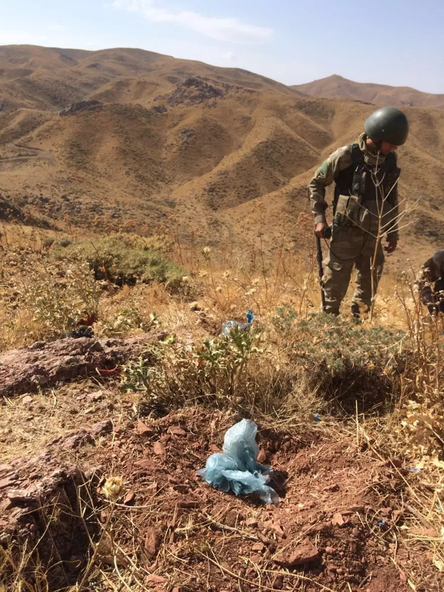 PKK'lıların hazırladığı el yapımı patlayıcılar imha edildi 5