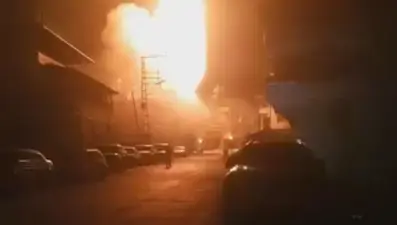 Hatay’da geceyi aydınlatan patlama: Bir mahalle elektriksiz kaldı