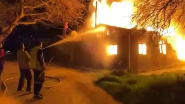 Bursa'da 18 ahşap ev alev alev yandı