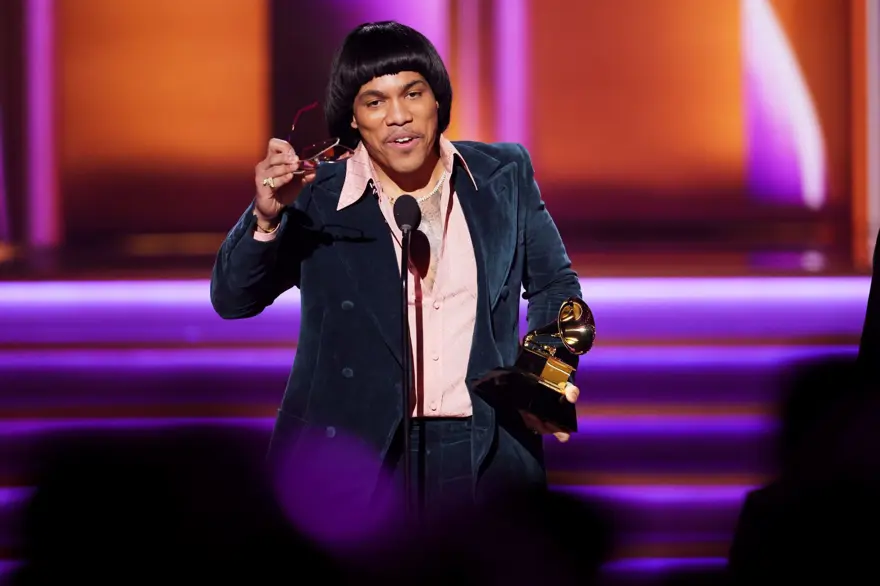 EN İYİ R&B ŞPARKISI 18 EN İYİ R&B ŞPARKISI 18