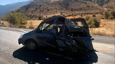 Tatvan'da trafik kazası: 2 yaralı