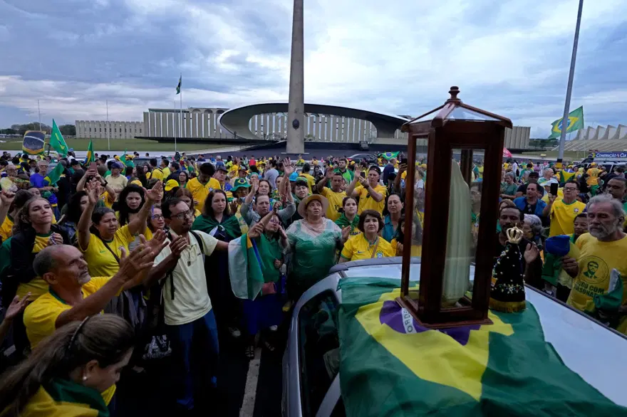 Brezilya'da Bolsonaro destekçilerinden orduya müdahale çağrısı 2