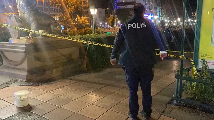 Eskişehir'de korku dolu anlar: Telefondaki konuşmayı üzerine aldı, defalarca bıçaklandı 5