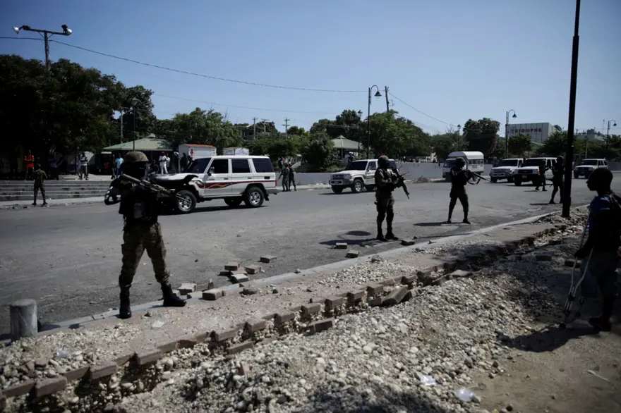 Haiti'de hükümet karşıtı protestolar şiddet olaylarına sahne oluyor 10