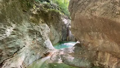 Muhtarın keşfettiği şelale ilgi çekiyor