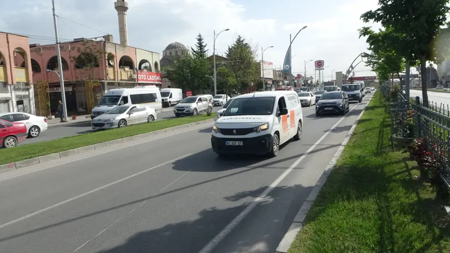 Malatya'da 5 araç birbirine girdi: 3 kilometrelik kuyruk oluştu 4