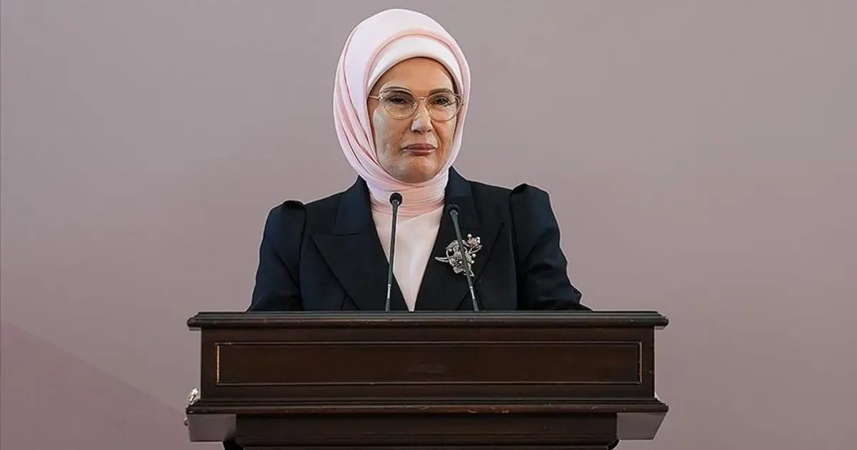 Emine Erdoğan'dan 10 Kasım mesajı
