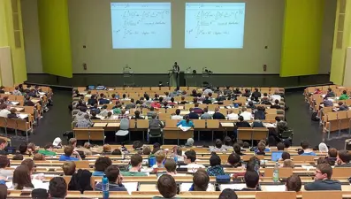 Yardımcı doçentlik kaldırılıyor (İlk 8 madde kabul edildi)