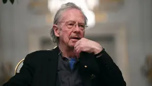 Tepkilerin gölgesinde Peter Handke'ye Nobel Edebiyat Ödülü (Geçmişten bugüne Nobel skandalları)