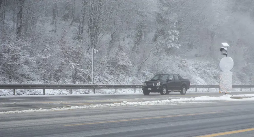Bolu Dağı geçişinde kar yağışı 1