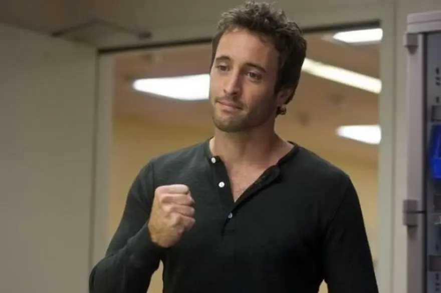 Alex O' Loughlin 5