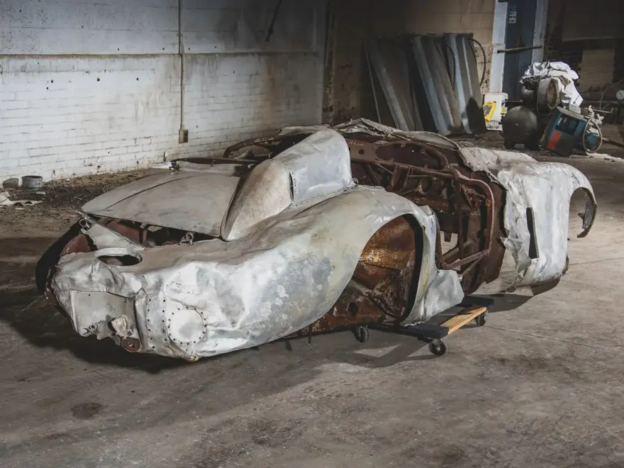 1954 model hurda Ferrari 2 milyon dolara satıldı 1