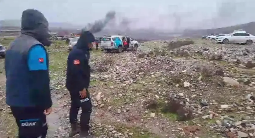 DÜN TELEFONU BULUNDU, BUGÜN ŞALVARI 4 DÜN TELEFONU BULUNDU, BUGÜN ŞALVARI 4