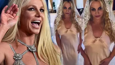 Britney Spears yeniden gelinlik giydi: Kendimle evlendim!