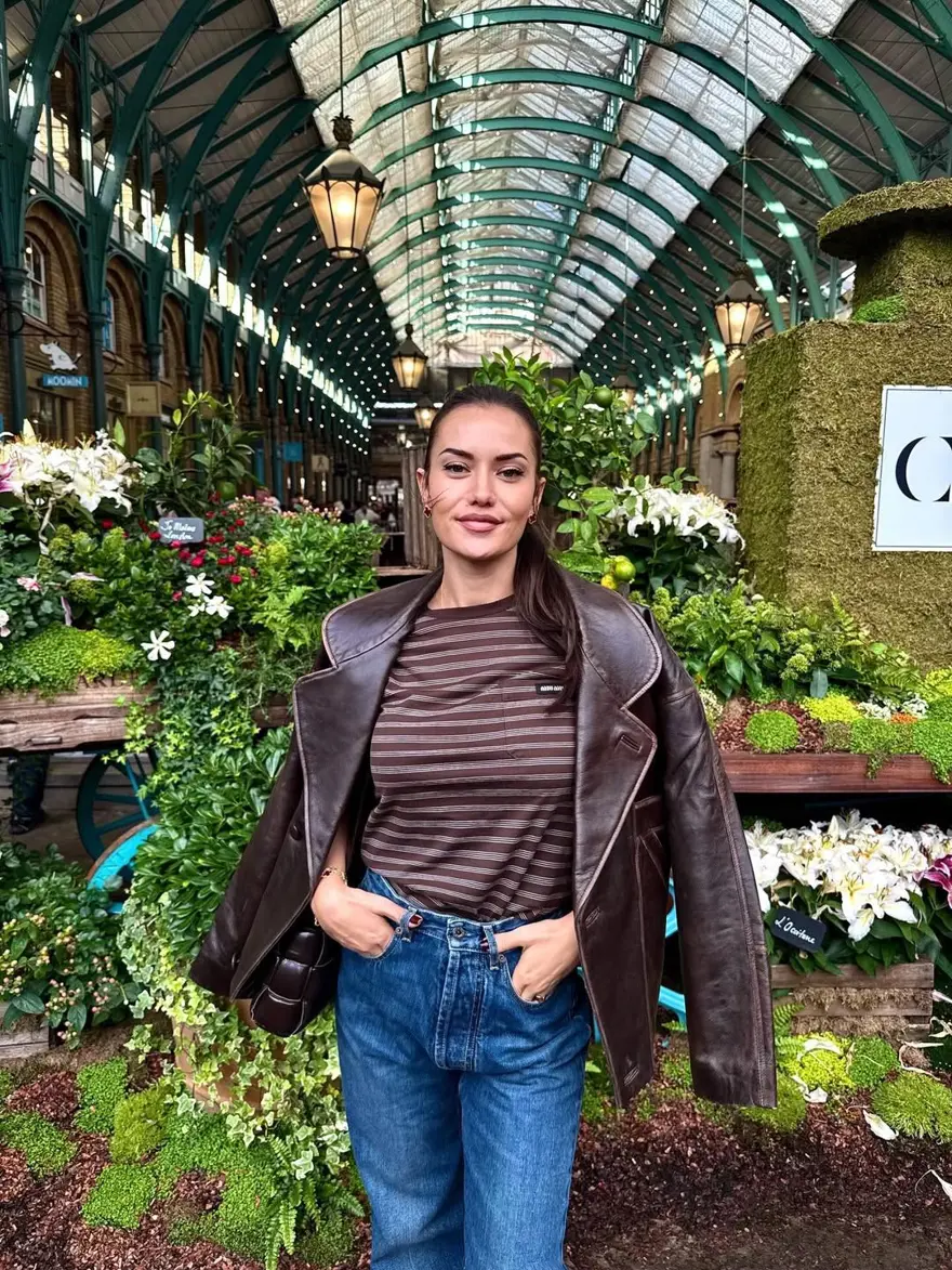 Fahriye Evcen'in Londra tatilinden yeni kareler 1