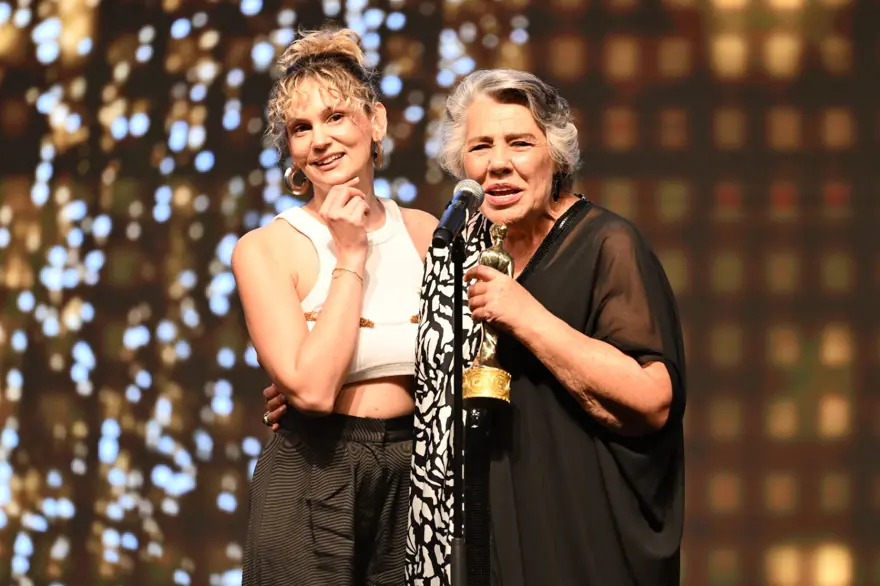 "ONUR ÖDÜLÜ" VE "BAŞARI ÖDÜLÜ" SAHİPLERİNİ BULDU 10 "ONUR ÖDÜLÜ" VE "BAŞARI ÖDÜLÜ" SAHİPLERİNİ BULDU 10