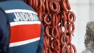 Gıda sahtekarlarına operasyon: 75 TL’ye sucuk yapan şahıs yakalandı