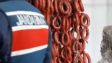 Gıda sahtekarlarına operasyon: 75 TL’ye sucuk yapan şahıs yakalandı