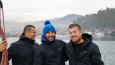 Fenerbahçe Doğuş Yelken sporcularının rekor denemesi sürüyor