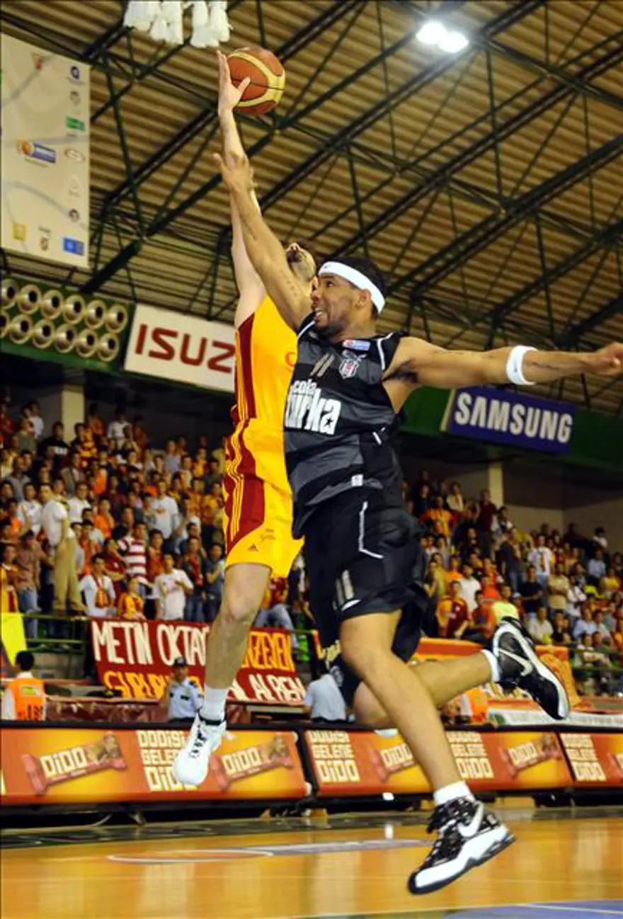 G.Saray: 84 - Beşiktaş: 74 5