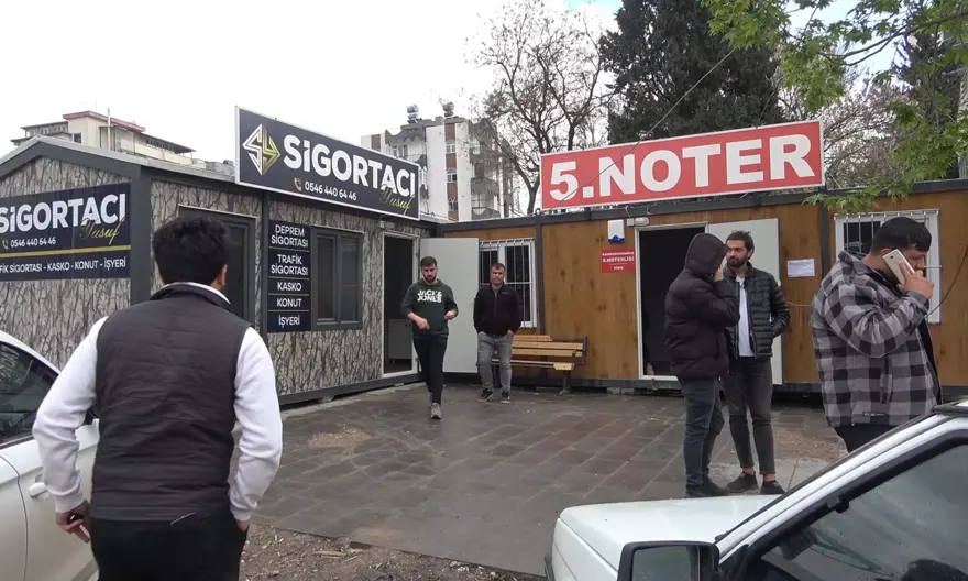 Kahramanmaraş'ta hayat konteynerlerde devam ediyor 1