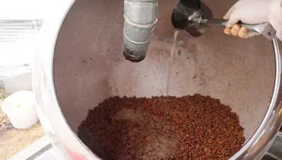 Bir kentin "beyaz altını" Ramazan'da talep arttı, 3 saatte hazırlanıp 300 lira satılıyor