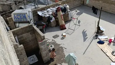 Çocuklarını soğuk suyla yıkayıp hortumla dövdü: Baba tutuklandı