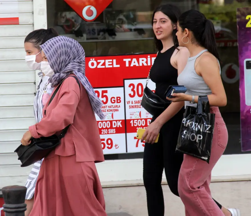 Vatandaşın maske kararsızlığı 4 Vatandaşın maske kararsızlığı 4